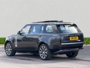 2023 Land Rover Range Rover 3.0 P400 Mhev Autobiography SUV 5dr Petrol Auto 4WD Euro 6 (s/s) (lwb, 7seat) (400 Ps) in Grey — image 5