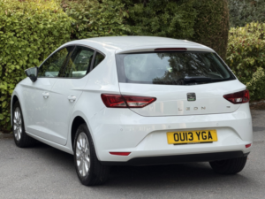 2013 SEAT Leon 1.6 Tdi Cr Se in White — image 5