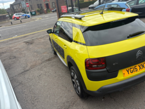 2015 Citroen C4 Cactus 1.2 Puretech Flair Hatchback 5dr Petrol Etg5 Euro 6 (s/s) (82 Ps) in Yellow — image 5