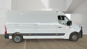 2023 Renault Trucks Master 2.3 in White — image 4