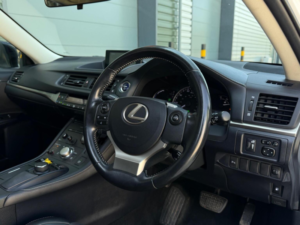 2017 Lexus Ct 1.8 200h Sport CVT Euro 6 (s/s) 5dr in White — image 3
