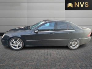 2005 Mercedes-Benz C Class 5.4 C55 Amg in Black — image 4