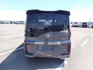 2015 Honda Stepwagon Rp3 Cool Spirit 1.5 Auto 8 Seater in Purple — image 2