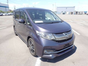 2015 Honda Stepwagon Rp3 Cool Spirit 1.5 Auto 8 Seater in Purple — image 4