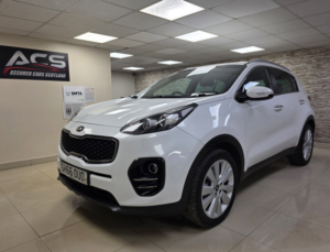 2016 Kia Sportage 1.7 Crdi 3 SUV 5dr Diesel Manual Euro 6 (s/s) (114 Bhp) in Multicolour — image 2