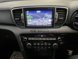 2016 Kia Sportage 1.7 Crdi 3 SUV 5dr Diesel Manual Euro 6 (s/s) (114 Bhp) in Multicolour — image 5