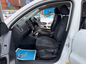 2014 Volkswagen Tiguan 2.0 Tdi Bluemotion Tech Match 2WD Euro 5 (s/s) 5dr in White — image 4