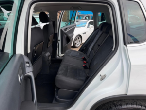 2014 Volkswagen Tiguan 2.0 Tdi Bluemotion Tech Match 2WD Euro 5 (s/s) 5dr in White — image 5