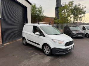 2017 Ford Transit Courier 1.5 Tdci Trend L1 Euro 6 5dr in White — image 2