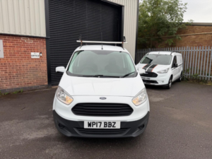 2017 Ford Transit Courier 1.5 Tdci Trend L1 Euro 6 5dr in White — image 3