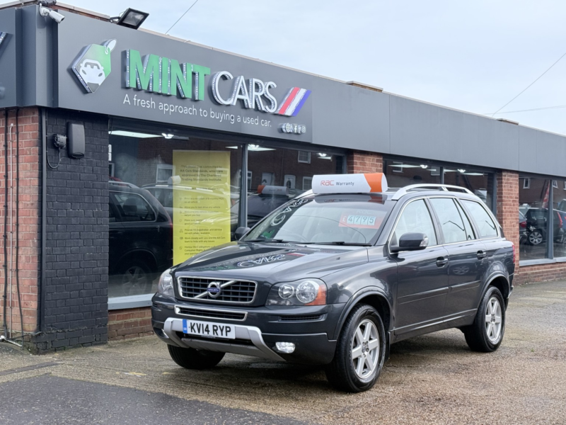 2014 Volvo Xc90 2.4 D5 Es in Grey — image 1