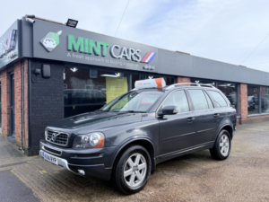 2014 Volvo Xc90 2.4 D5 Es in Grey — image 4