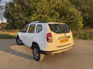 2016 Dacia Duster 1.5 Laureate Dci 110 4x2 in White — image 3