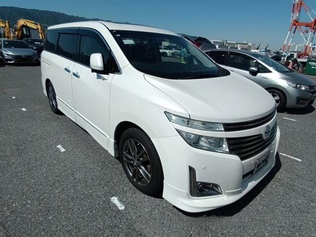 2013 Nissan Elgrand E52 3.5cc Auto 7 Leather Seats in White — image 1