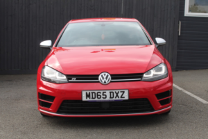 2015 Volkswagen Golf 2.0 Tsi Bluemotion Tech R in Red — image 2