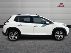 2016 Peugeot 2008 1.6 Bluehdi Allure in White — image 3