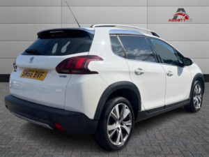 2016 Peugeot 2008 1.6 Bluehdi Allure in White — image 5
