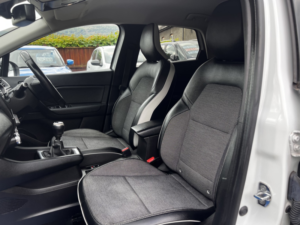 2020 Renault Captur 1.3 S Edition Tce 130 in White — image 3