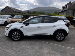 2020 Renault Captur 1.3 S Edition Tce 130 in White — image 5