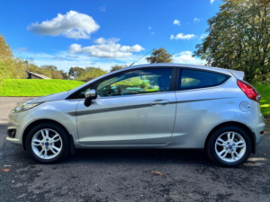 2015 Ford Fiesta 1.25 Zetec Hatchback 3dr Petrol Manual Euro 6 (82 Ps) in Silver — image 6