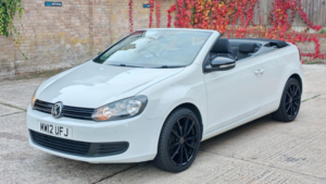 2012 Volkswagen Golf 1.6 Tdi Bluemotion Tech Se Cabriolet Euro 5 (s/s) 2dr in White — image 4