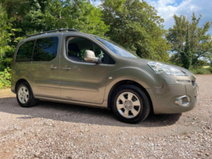 2012 Peugeot Partner Tepee 1.6 Hdi Tepee S Egc (s/s) 5dr in Bronze — image 3
