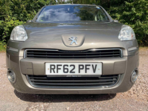 2012 Peugeot Partner Tepee 1.6 Hdi Tepee S Egc (s/s) 5dr in Bronze — image 6