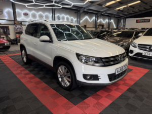 2016 Volkswagen Tiguan 2.0 Tdi Bluemotion Tech Match Edition in White — image 6