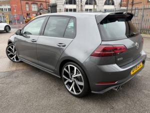 2019 Volkswagen Golf 2.0 Tdi Gtd in Grey — image 4