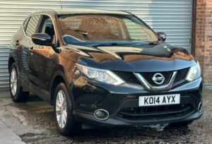 2014 Nissan Qashqai 1.5 Dci Acenta Premium 2WD Euro 5 (s/s) 5dr in Black — image 3