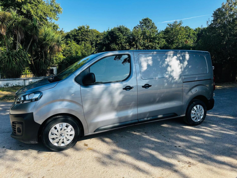 2022 Vauxhall Vivaro 1.5 Turbo D 2900 Dynamic L1 H1 Euro 6 (s/s) 6dr in Grey — image 1