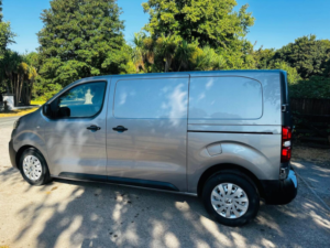 2022 Vauxhall Vivaro 1.5 Turbo D 2900 Dynamic L1 H1 Euro 6 (s/s) 6dr in Grey — image 2