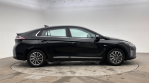 2020 Hyundai Ioniq Ioniq Ev Prem 38.3kwh My20 in Black — image 4