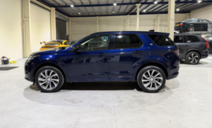 2022 Land Rover Discovery Sport 1.5 P300e 12.2kwh Urban Edition Auto 4WD Euro 6 (s/s) 5dr in Blue — image 5