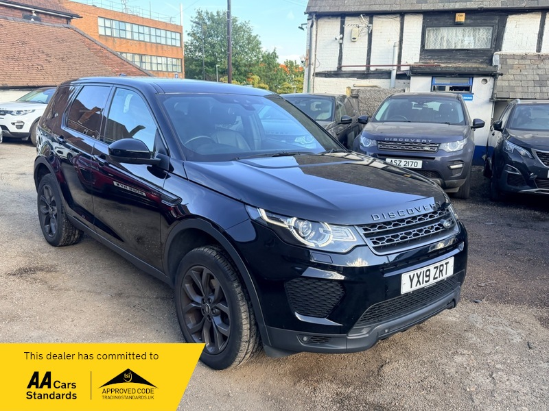 2019 Land Rover Discovery Sport Td4 Landmark in Black — image 1
