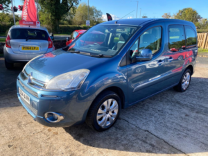 2014 Citroen Berlingo 1.6 Hdi Plus in Blue — image 2