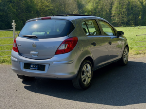 2008 Vauxhall Corsa 1.2 I 16v Breeze Plus in Silver — image 6