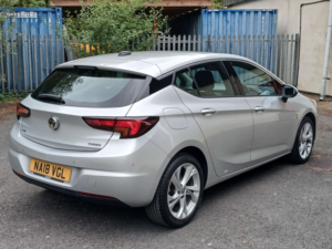 2018 Vauxhall Astra 1.4 Astra Sri T 5dr in Silver — image 6