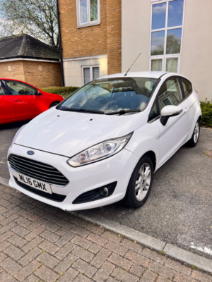 2016 Ford Fiesta 1.6 Zetec Hatchback 3dr Petrol Powershift Euro 6 (105 Ps) in White — image 3