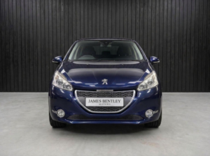 2012 Peugeot 208 1.6 E-Hdi Allure Euro 5 (s/s) 5dr in Blue — image 3