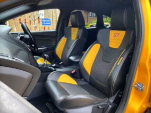 2017 Ford Focus St-2 2.0 Ecoboost - Tangerine Scream - 58,800 Miles. Fsh. Sync 3, 19inch - Unmodified in Yellow — image 4