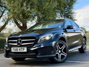2016 Mercedes-Benz Gla 2.0 Gla250 Amg Line (premium) 7g-Dct 4matic Euro 6 (s/s) 5dr in Black — image 3