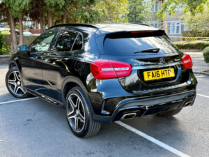2016 Mercedes-Benz Gla 2.0 Gla250 Amg Line (premium) 7g-Dct 4matic Euro 6 (s/s) 5dr in Black — image 4