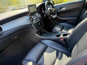 2016 Mercedes-Benz Gla 2.0 Gla250 Amg Line (premium) 7g-Dct 4matic Euro 6 (s/s) 5dr in Black — image 6