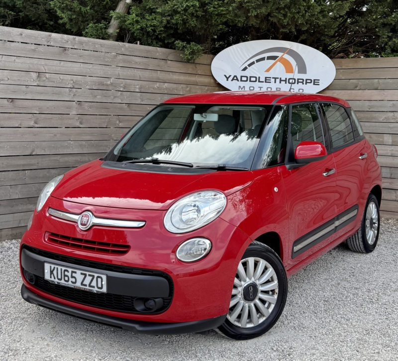 2015 Fiat 500l 1.4 500l My15 1.4 95hp Pop Star in Red — image 1