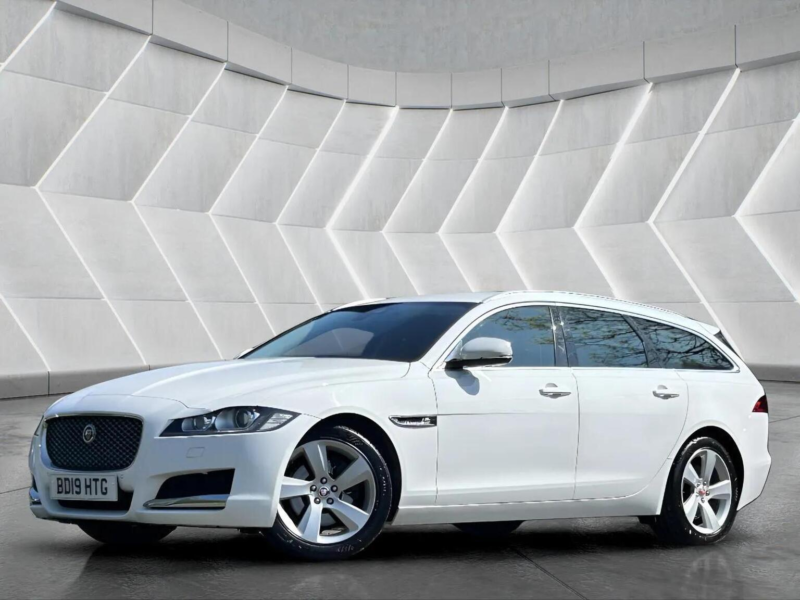 2019 Jaguar Xf 2.0i Portfolio Sportbrake Auto Euro 6 (s/s) 5dr in White — image 1