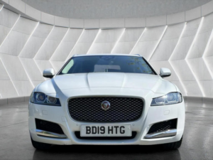 2019 Jaguar Xf 2.0i Portfolio Sportbrake Auto Euro 6 (s/s) 5dr in White — image 3