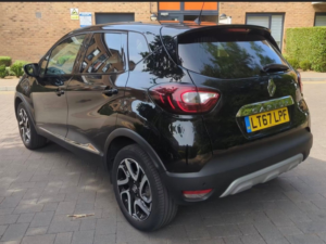 2017 Renault Captur 1.2 Tce Energy Dynamique S Nav SUV 5dr Petrol Edc Euro 6 (s/s) (120 Ps) in Black — image 4