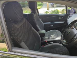2017 Renault Captur 1.2 Tce Energy Dynamique S Nav SUV 5dr Petrol Edc Euro 6 (s/s) (120 Ps) in Black — image 5
