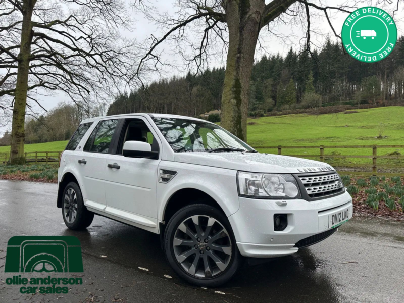 2012 Land Rover Freelander 2 2.2 Sd4 Hse SUV 5dr Diesel Commandshift 4WD Euro 5 (190 Ps) in White — image 1